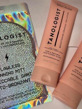Tanologist Daily Glow Brightening Gradual Tan Lotion set fair to medium skintone